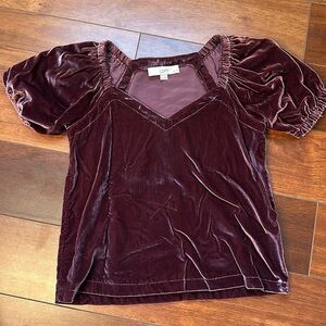 LOFT crushed velvet puff sleeve plum top size xxs